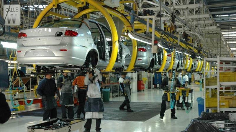 Se desplomó la producción de vehículos en Brasil